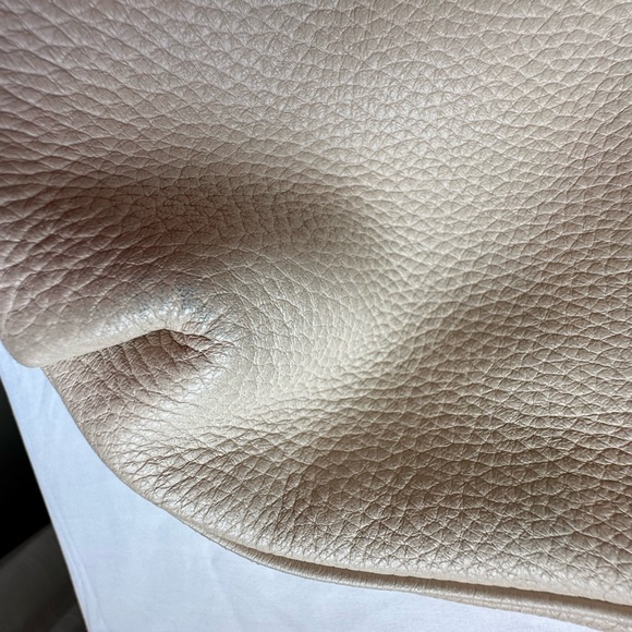 Kate Spade Cobble Hill small Ella in porcelain.  Hobo/crossbody bag - Picture 7 of 9